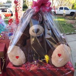 Valentines Day Gifts 🎁 For Sale