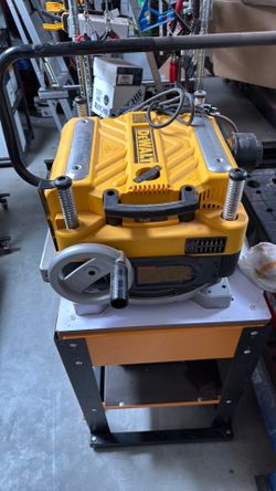 DEWALT 13” Thickness Planer