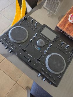 Stanton | SCS 4DJ | All-in-one dj player