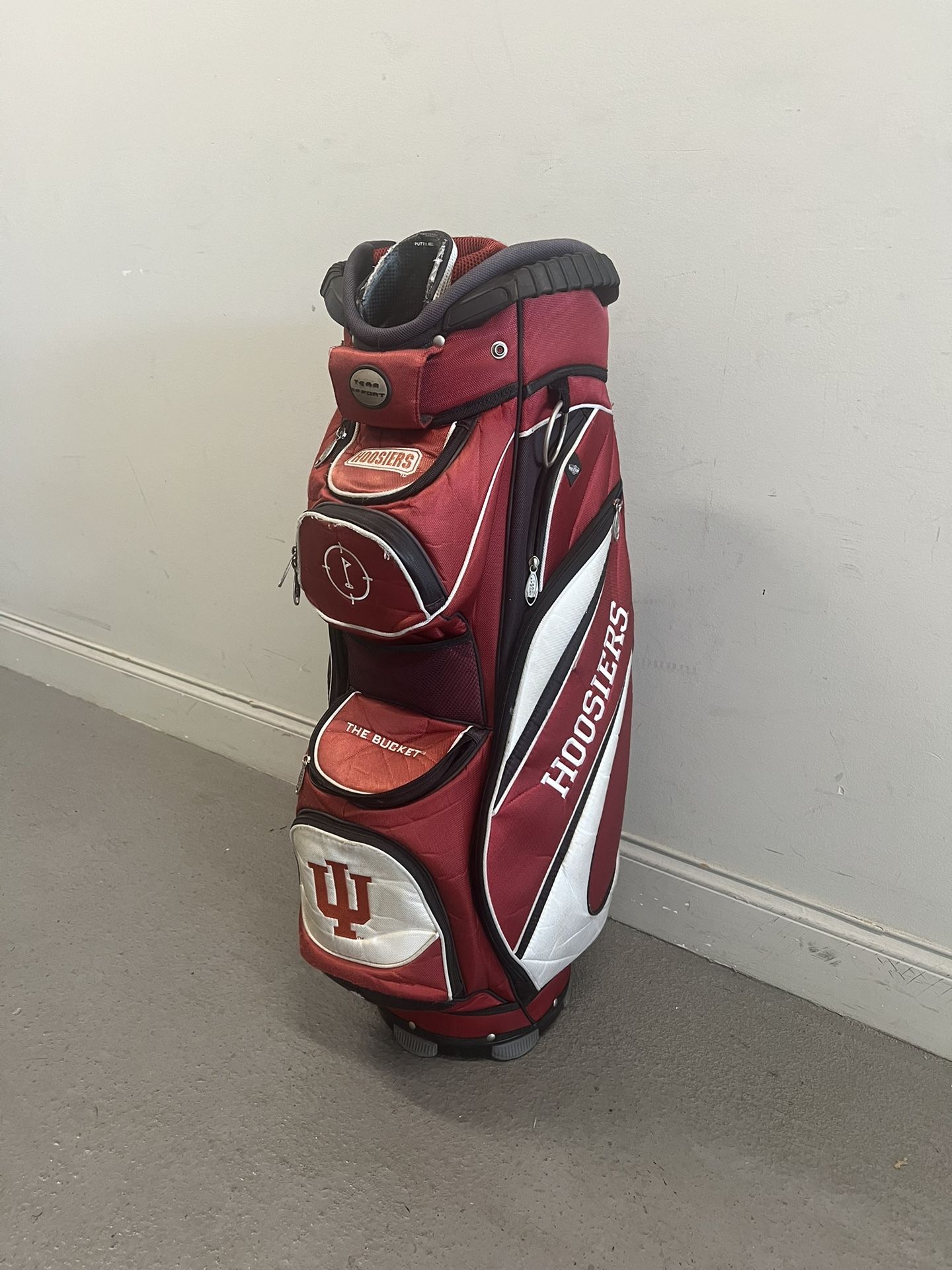 TEAM EFFORT Indiana Hoosiers Golf Cart Bag with 14 dividers (Good condition) PICK UP IN CORNELIUS