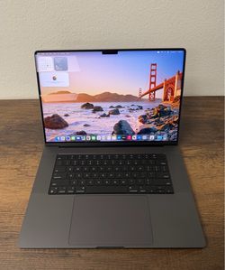 16" MacBook Pro M3 Pro 12 Core*Apple Care Plus till 11/2027