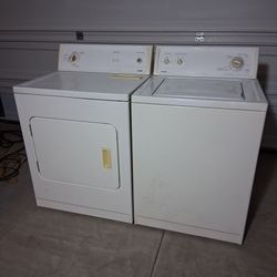 Kenmore Matching Set Washer And Gas Dryer