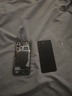 S22 unlocked 25$ read description