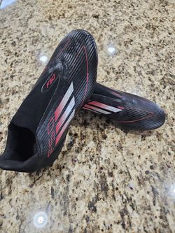 Adidas F50 Cleats - Mens/Kids Size 6 - Barely Worn!