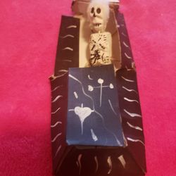 Coffin With Mummy. Paper Pop-up