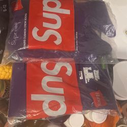 Supreme Ss21 Supreme X Hanes Tagless Comfortsoft Tees And 4 Pack Of cushion Crew Socks. (purple)