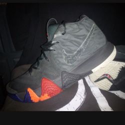 Nike ...Kyrie 4 Ep.Year Of The Monkey. Rare To Find 