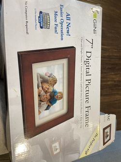 New 7” Digital Picture Frame