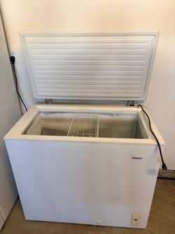 Chest freezer