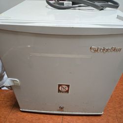 Edgestar Mini Freezer 