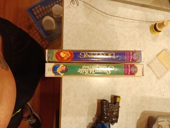 Masterpieces The Lion King And Snow White In The Seven Dwarfs Both From The '90s