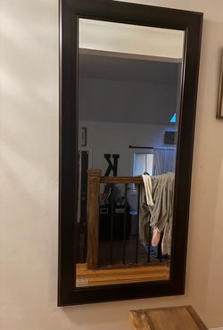 Large wall or floor mirror
