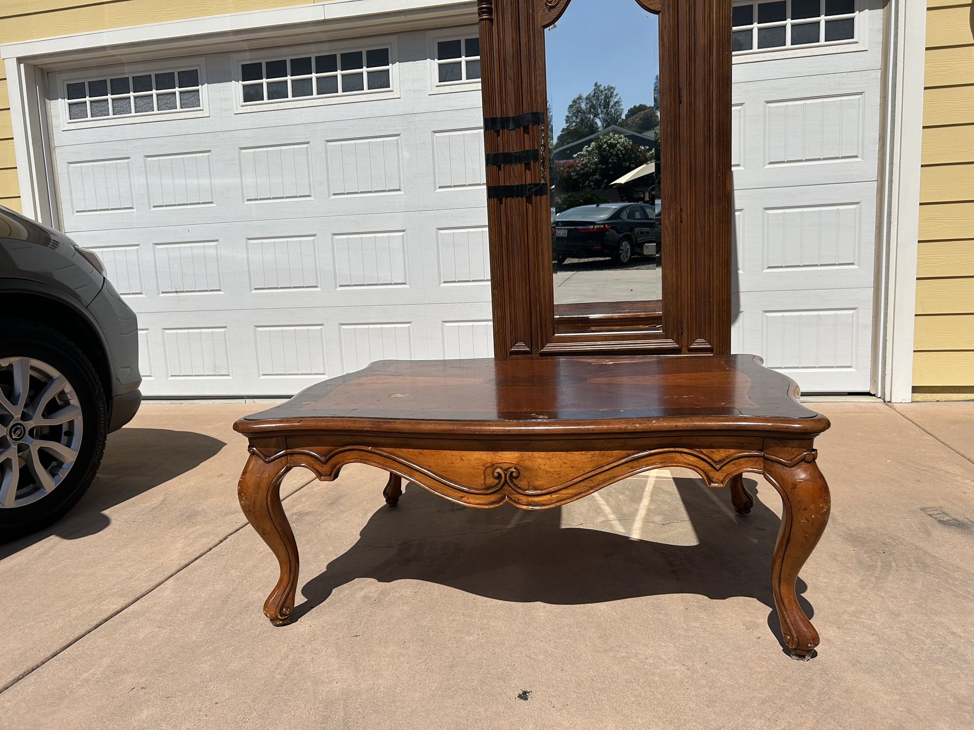 FREE - Coffee Table