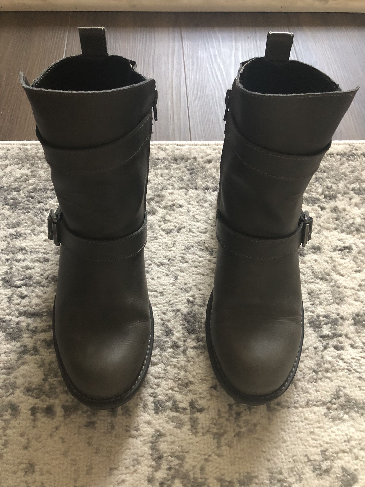 Women’s Bass Leather Ankle Boots Size 7