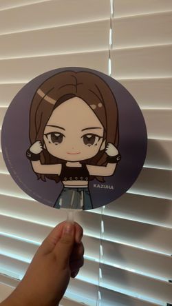 LE SSERAFIM Kazuha Gachapon Handheld Fan