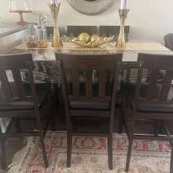Dinning Table 