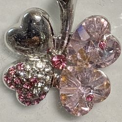 BEAUTIFUL PINK 4 LEAF CLOVER CRYSTAL NECKLACES
