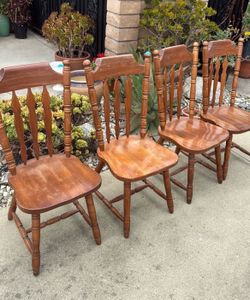 Chairs 🪑