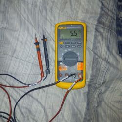 FLUKE 87 v True RMS Multimeter