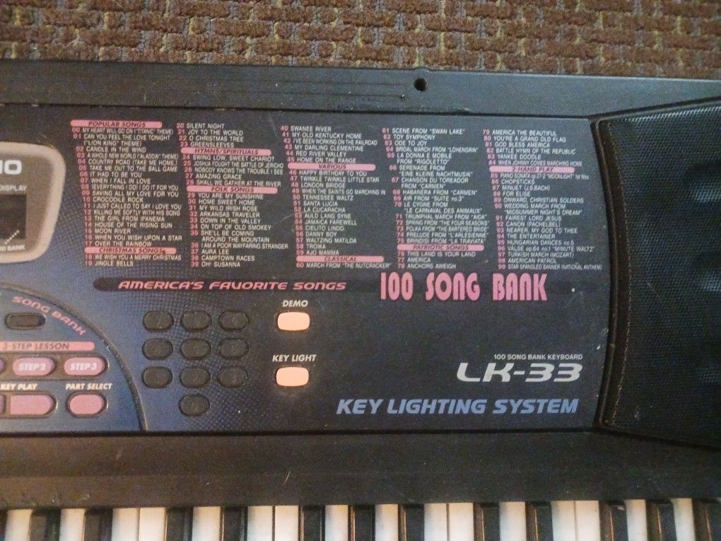 CASIO 電子ピアノ　KEY lighting keyboard LK-207 Casio LK-270 Electric Keyboard With Key Lighting System