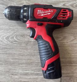 Milwaukee 2407-20 M12 3/8" Drill/Driver w/ Battery Tested Cordless OEM