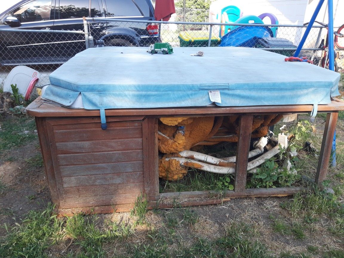 Hot tub free