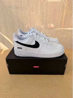 Nike Air Force 1 Low Supreme White Black