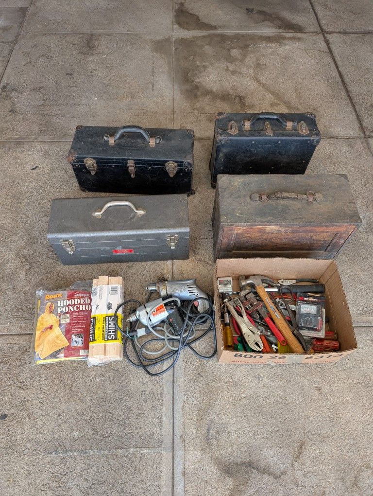 Lot Of Tools And Vintage Tool Boxes Milwaukee Bell Systems