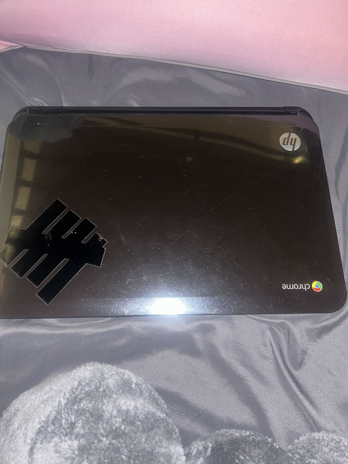 HP Pavilion 14 Chromebook (14” Intel Celeron) 16GB