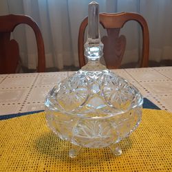  ABSOLUTELY  BEAUTIFUL  CRYSTAL GLASS  DISH  11INCHES TALL  VERY NICE 