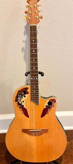 Ovation CS257 Acoustic Guitar With Case