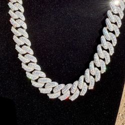  Miami Cuban Link Chain VVS Necklace Iced out
