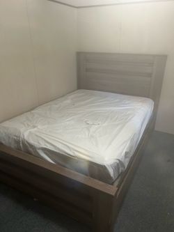 Queen Bed Room set (Mattress included)