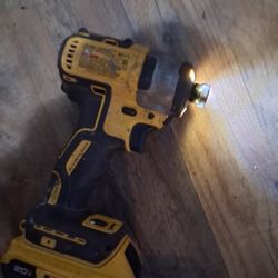 Dewalt Impact Drill With Battery 