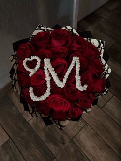 m initial bouquet ❣️