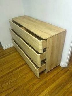 New Mid Century Modern 6 Drawer Dresser, Chest of Drawers, Natural Oak