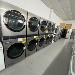 LG WashTower Stacked SMART Laundry Center 4.5 Cu.Ft. Front Load Washer & 7.4 Cu.Ft. Gas Dryer in Black Steel w/ Steam