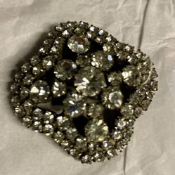 Gorgeous, vintage bridal brooch