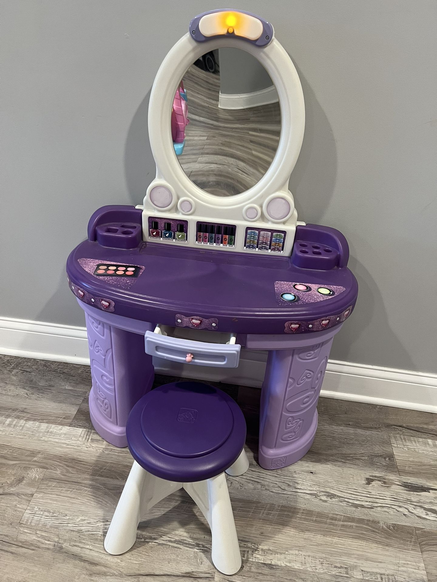Step2 Pretty & Posh Kids Vanity Set with Stool
