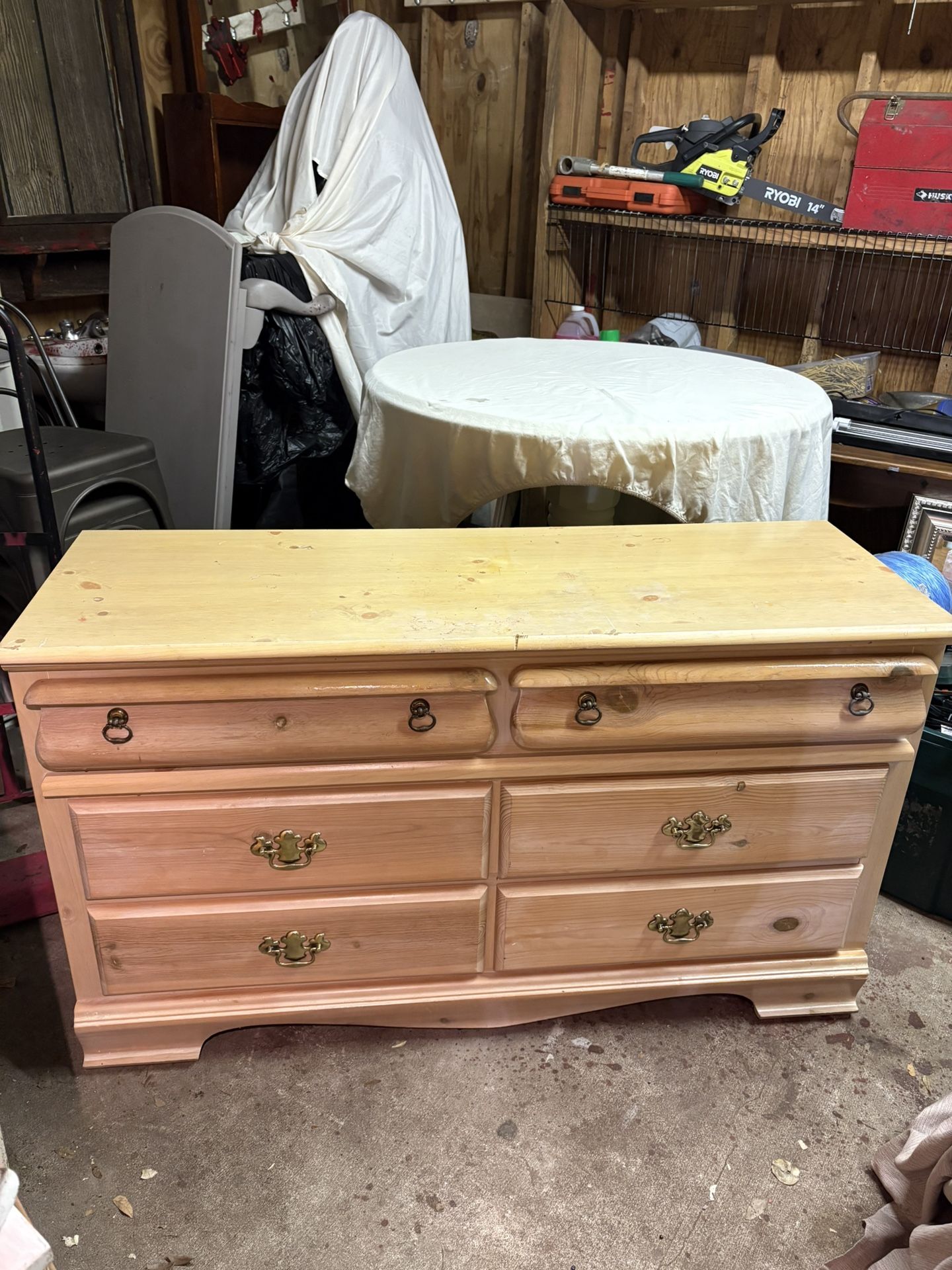 DRESSER /ONE SIDE TABLE SET 