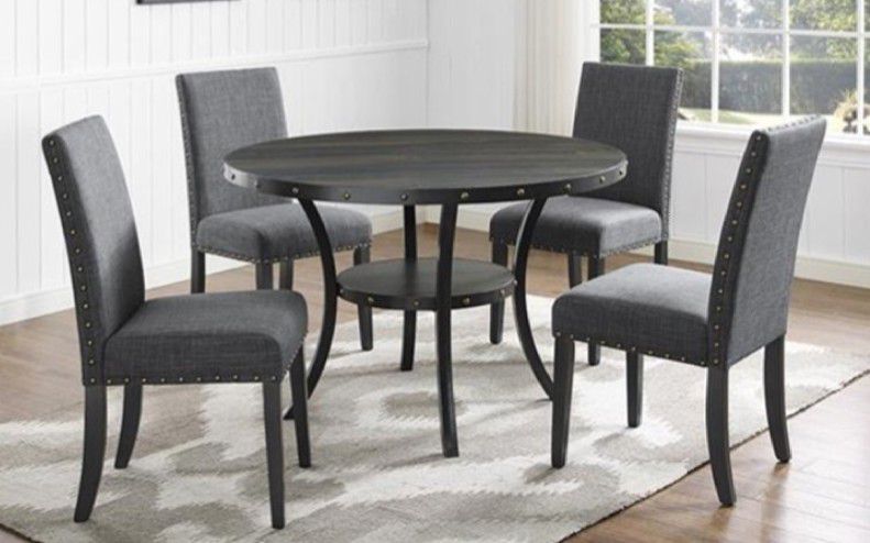 New Round Dining table and 4 chairs