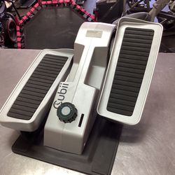 Cubii Pro Bluetooth Seated Elliptical Under Desk Elliptical Bike Like New
