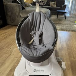 4 Moms Mamaroo Baby Bouncer 