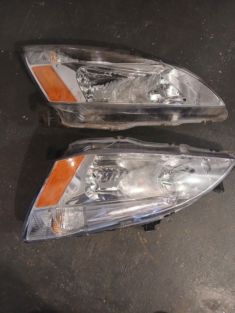 2004 Honda Accord headlight covers.