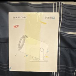 MAGCUBIC HY300PRO Smart Multimedia Projector WiFi HDMI Connectivity White