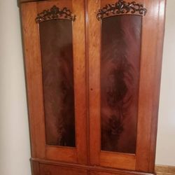 Mixed Wood Armoire Late 1800's To Early 1900's