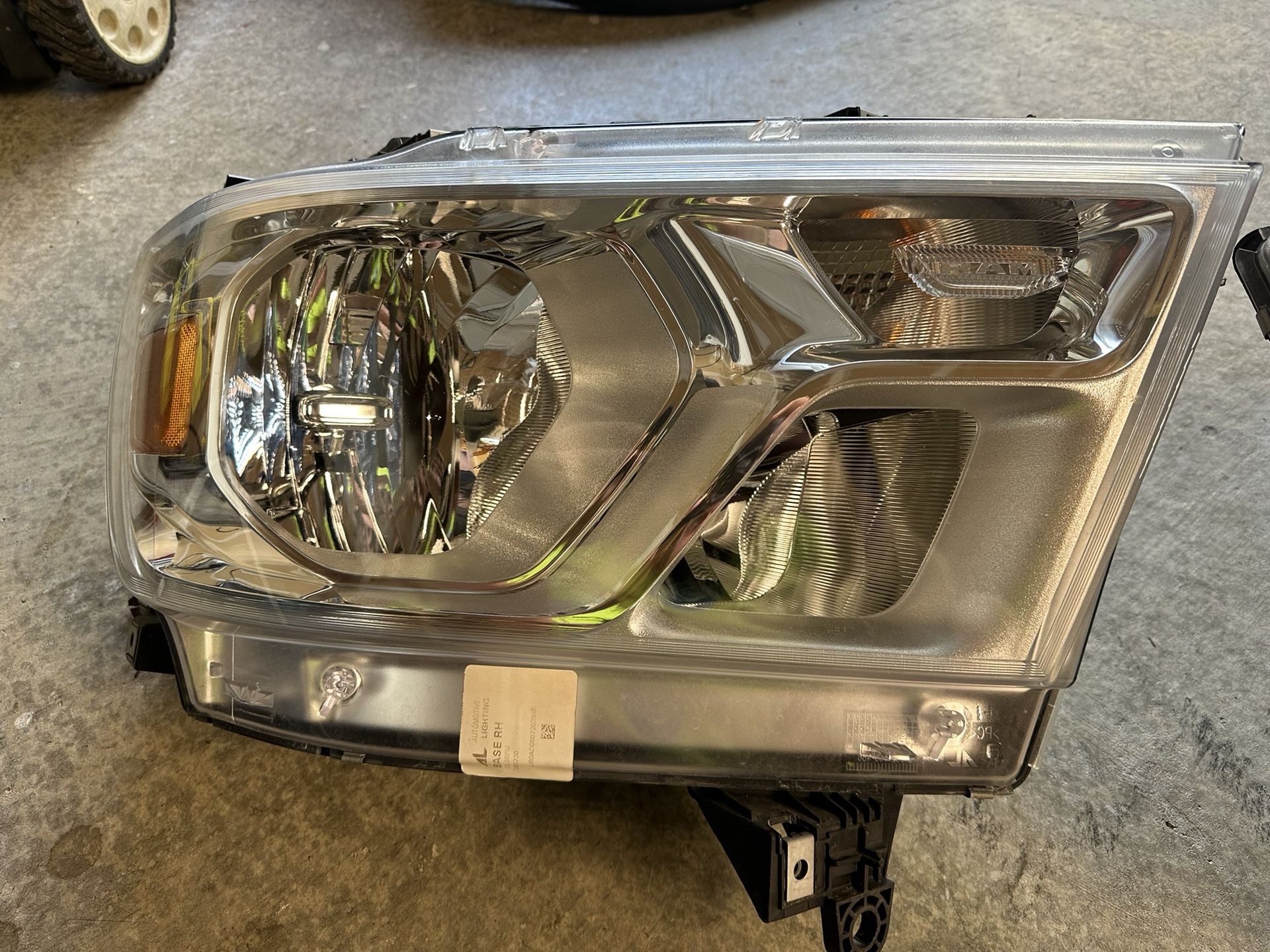 2021 Ram 1500 Headlights 