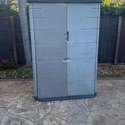 Rubber Maid Shed