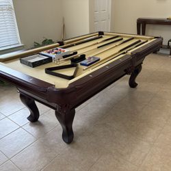 King Phillipe 7ft Pool Table