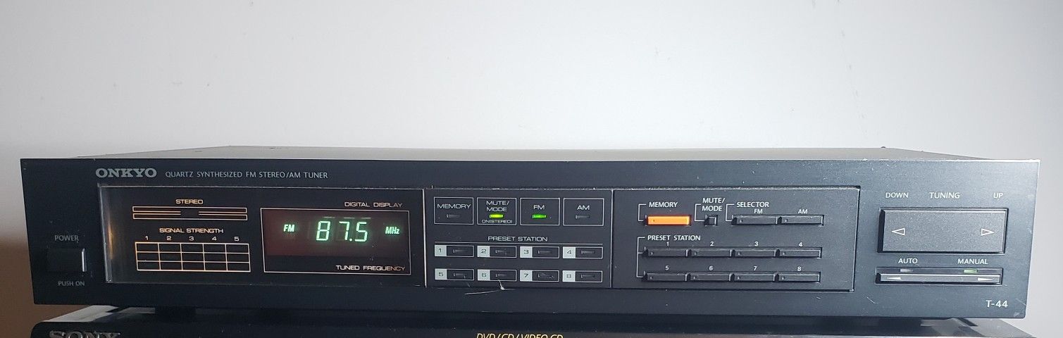 Vintage Onkyo T-44 Tuner 